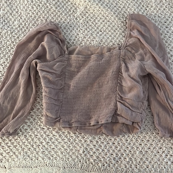 Pink Ruched Cropped Blouse - Picture 2 of 2